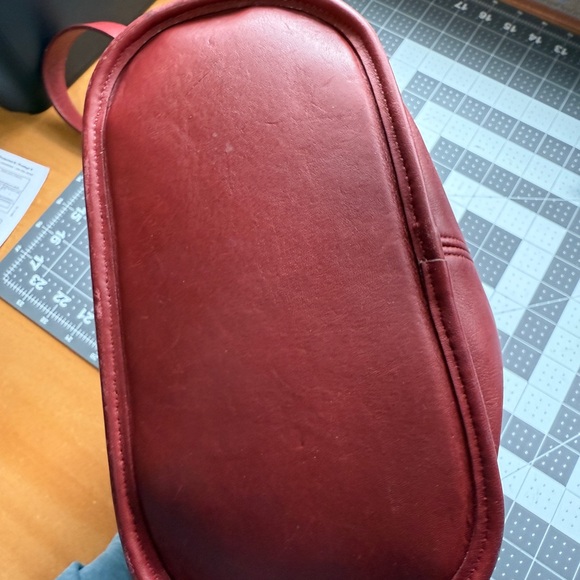 Vintage Coach Red Bleeker Bag - Style 4153 - Picture 6 of 7